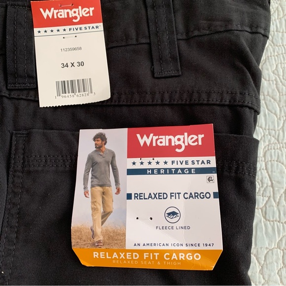 NWT. Wrangler’s Men’s Black Fleece Lined Cargo Pants - 34 X 30 - Picture 4 of 15